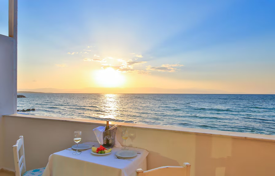 Hotel recommendation with a private beach in Çeşme